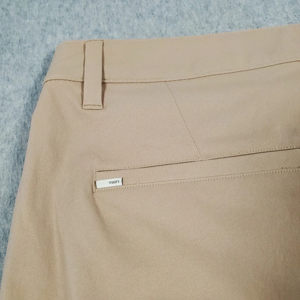 Vuori Cascade Tech Pants Mens 33X33 Beige Performance Trousers V427 NWOT sample